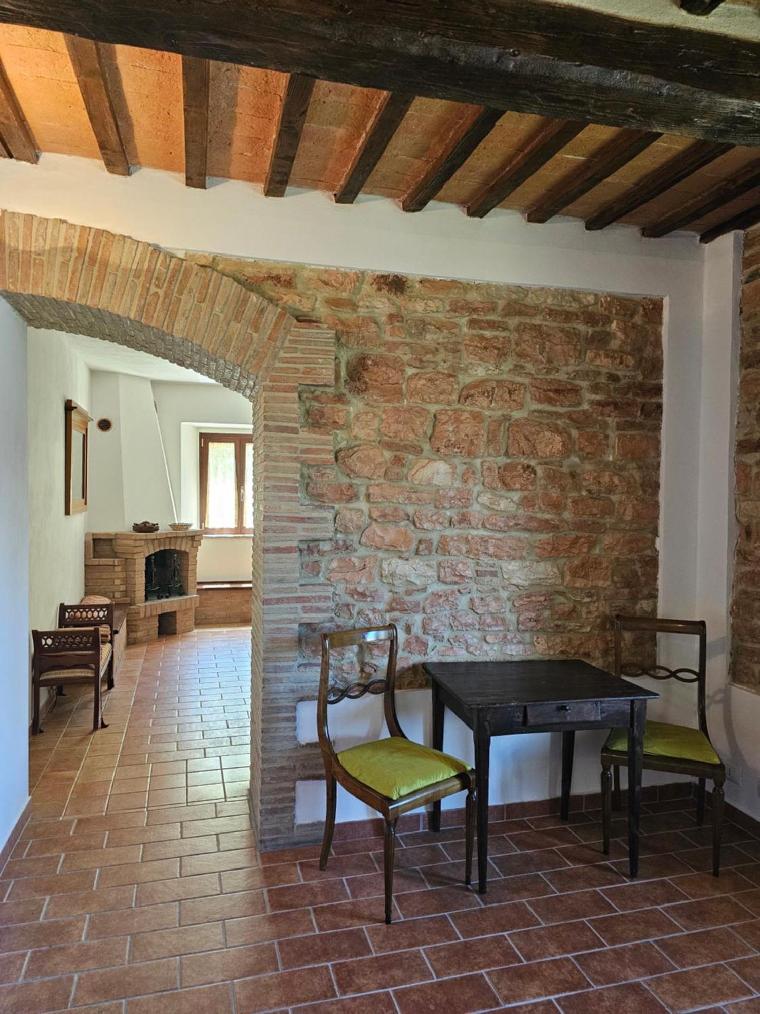 La Rosa Dei Venti - Country House Fossato di Vico Bagian luar foto